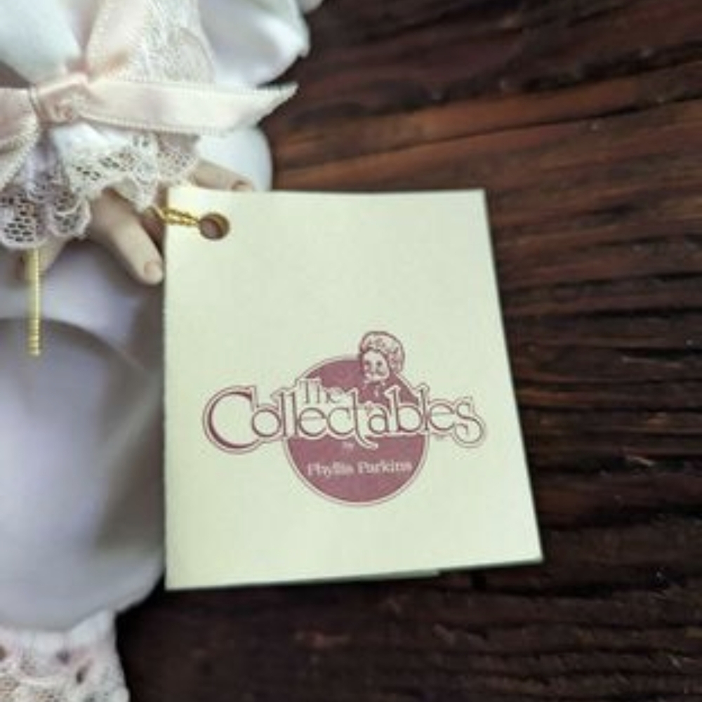 The Collectibles "Little Dumpling" Porcelain Doll by Phyllis Parkins - Picture 8 of 8